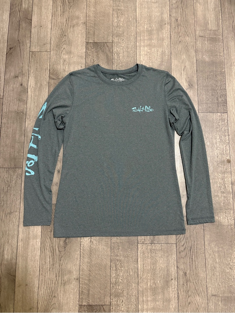 Salt Life Women's Long Sleeve Shirt - Gray with Teal Logo